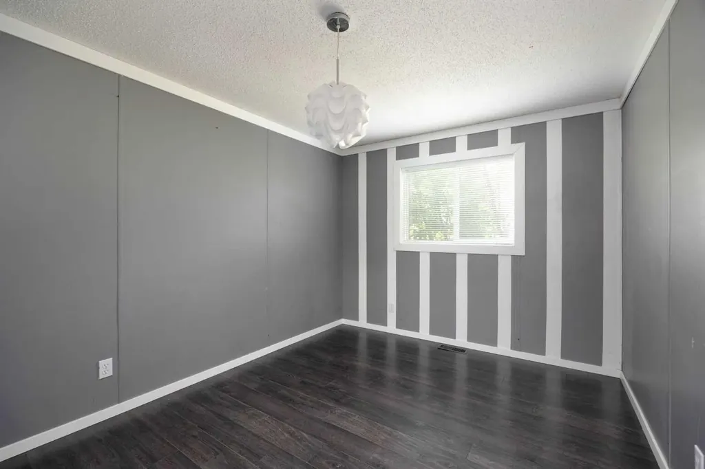 132 Greentree Crescent Fort Mcmurray AB T9H 3Y2