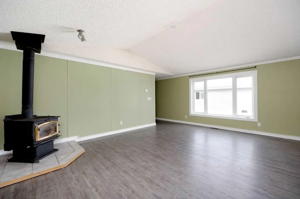 132 Greentree Crescent Fort Mcmurray AB T9H 3Y2
