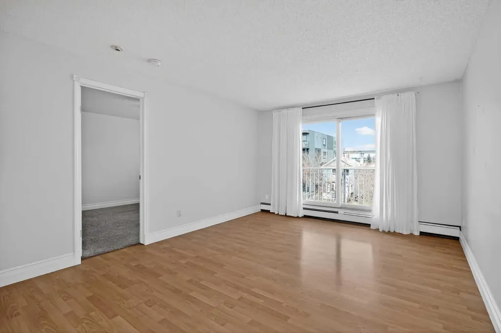 1735 11 Avenue SW Calgary AB T3C 2S9