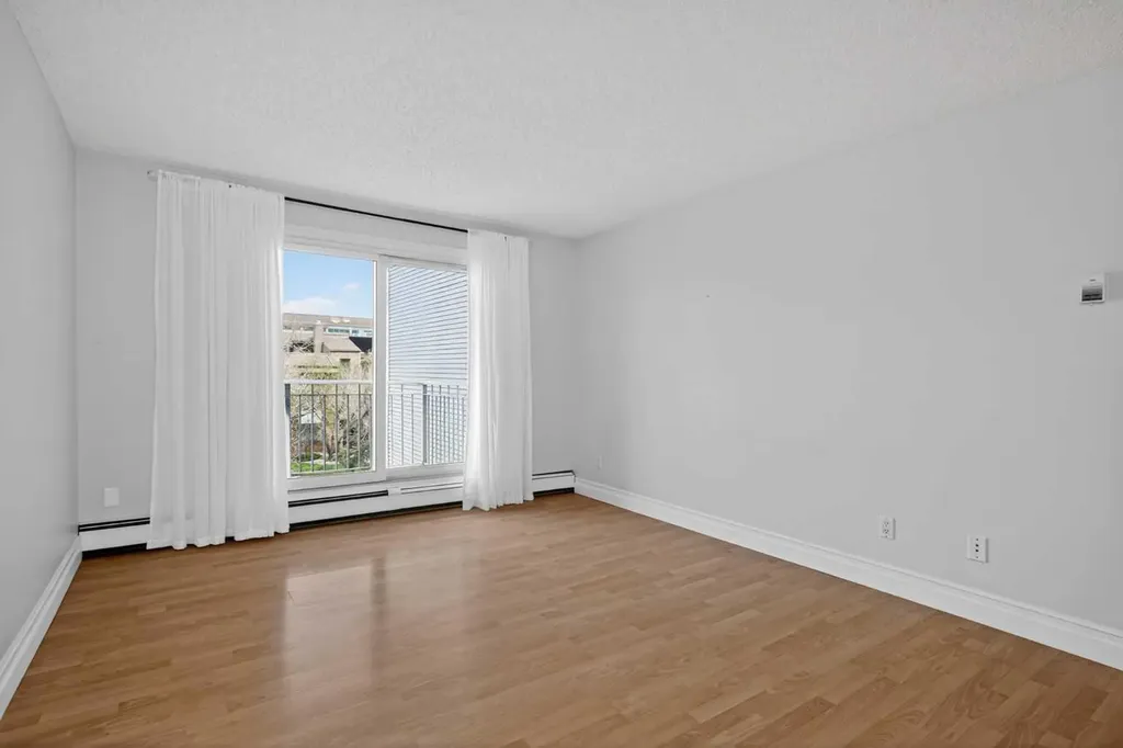 1735 11 Avenue SW Calgary AB T3C 2S9