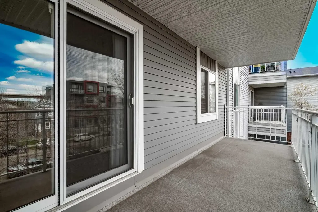 1735 11 Avenue SW Calgary AB T3C 2S9
