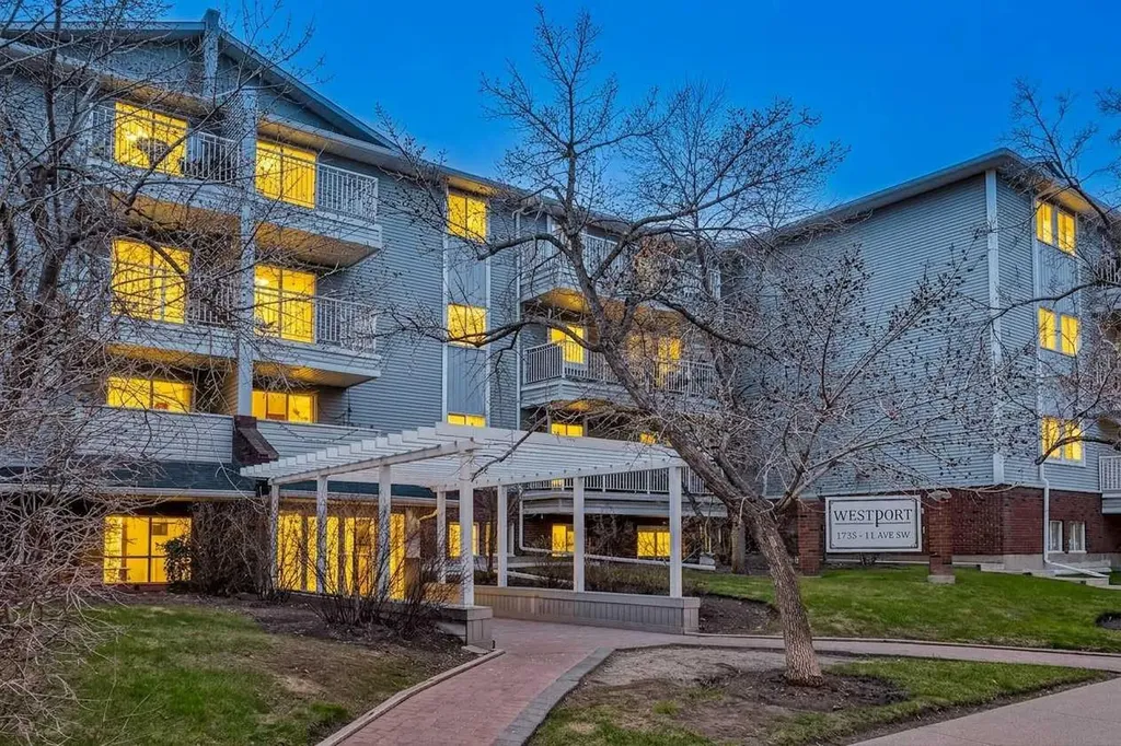 1735 11 Avenue SW Calgary AB T3C 2S9