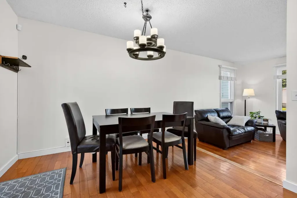 345 9 Street SE Three Hills AB T0M 2A0