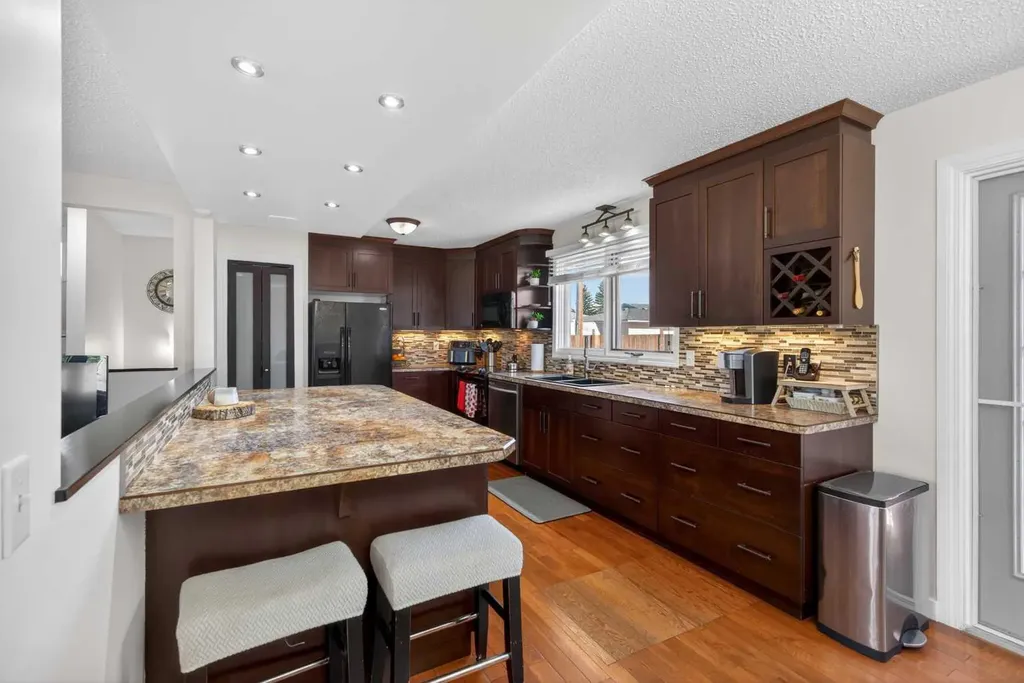 345 9 Street SE Three Hills AB T0M 2A0