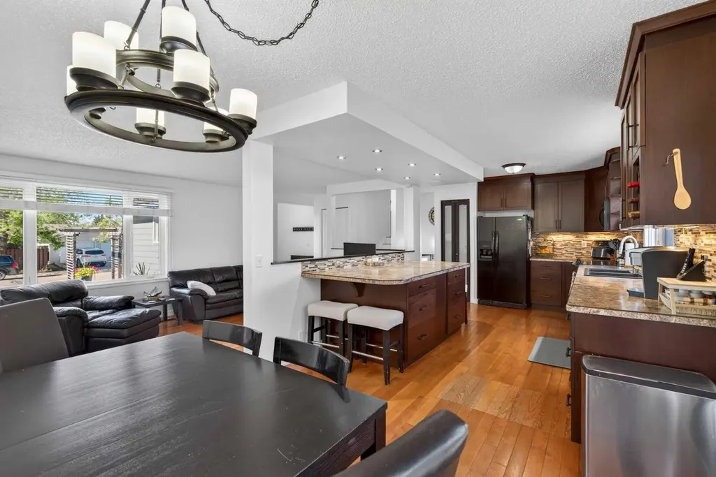 345 9 Street SE Three Hills AB T0M 2A0