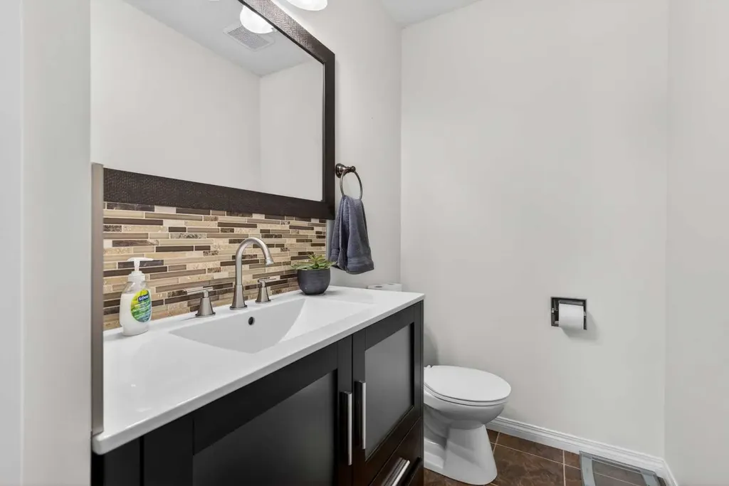345 9 Street SE Three Hills AB T0M 2A0