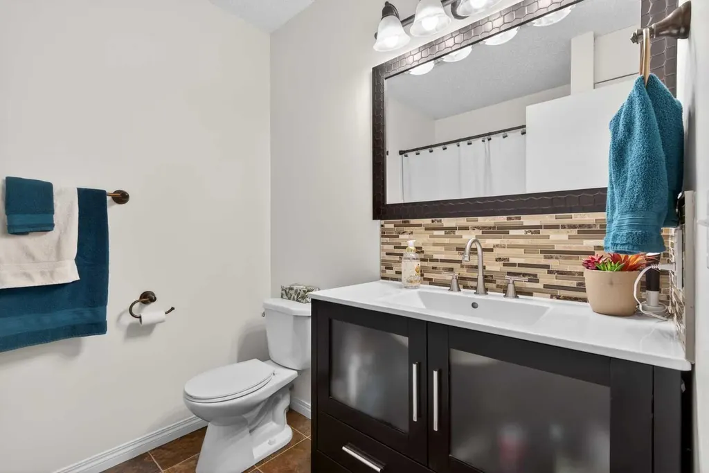 345 9 Street SE Three Hills AB T0M 2A0