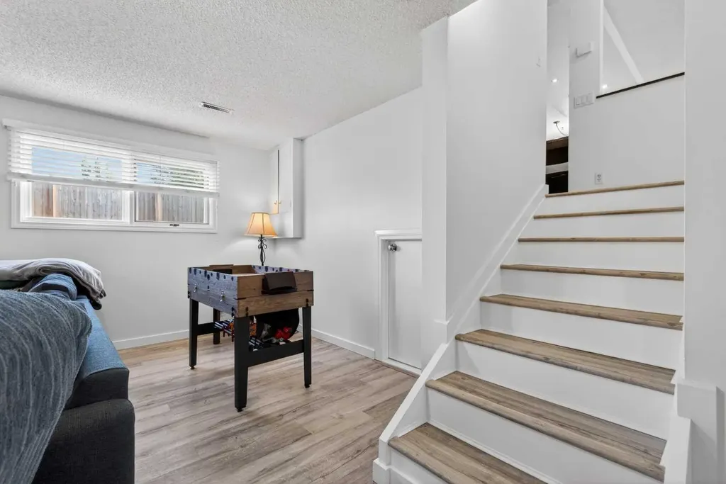 345 9 Street SE Three Hills AB T0M 2A0
