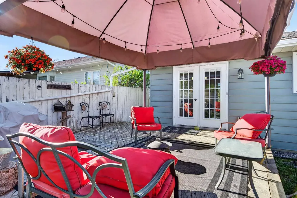 345 9 Street SE Three Hills AB T0M 2A0