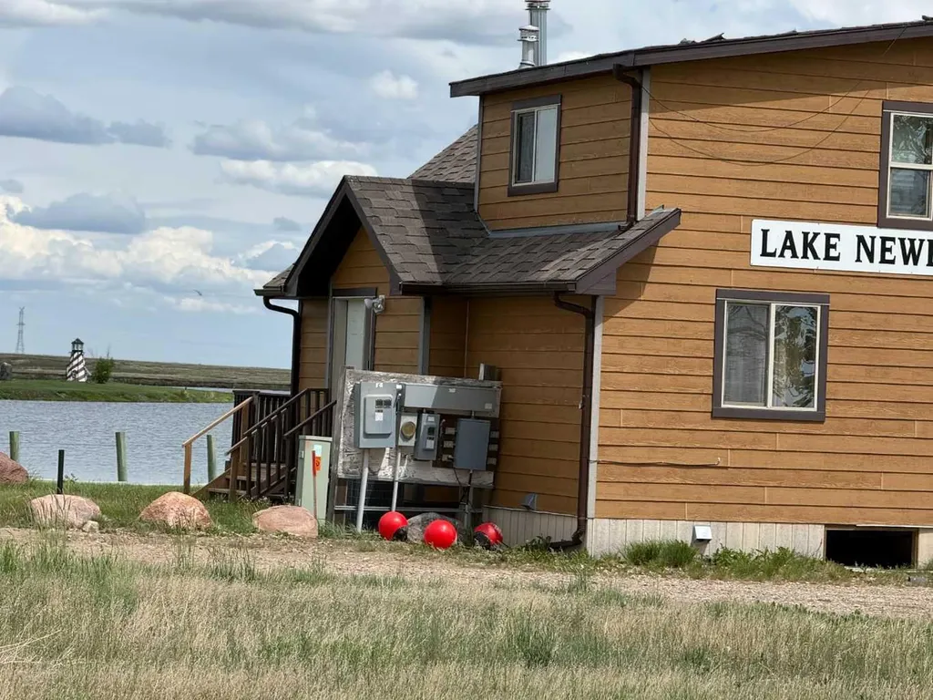 27 Kingfisher Estates Lake Newell Resort AB T1R 1C5