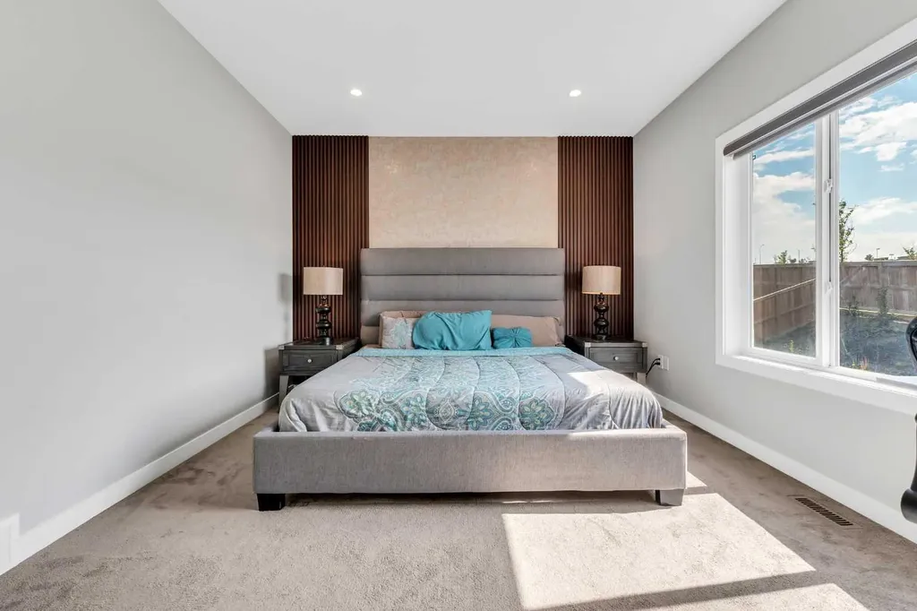 131 Sherview Grove NW Calgary AB T3R 0Y4