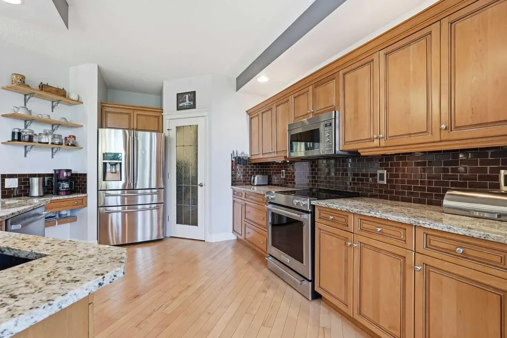 347 Mt Douglas Green SE Calgary AB T2Z 3R9