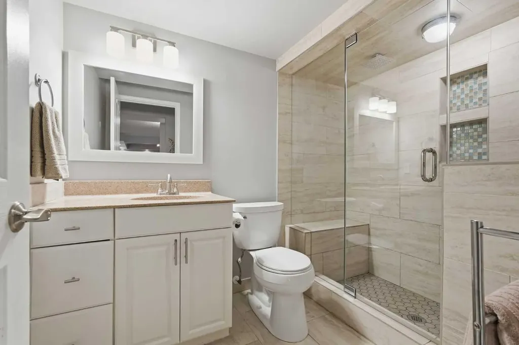 347 Mt Douglas Green SE Calgary AB T2Z 3R9