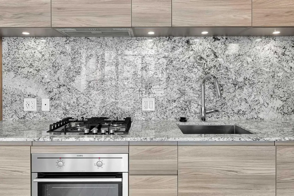 310 12 Avenue SW Calgary AB T2R1B5