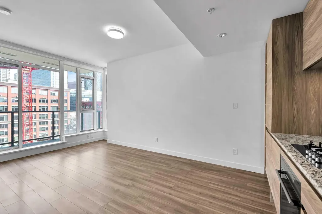 310 12 Avenue SW Calgary AB T2R1B5