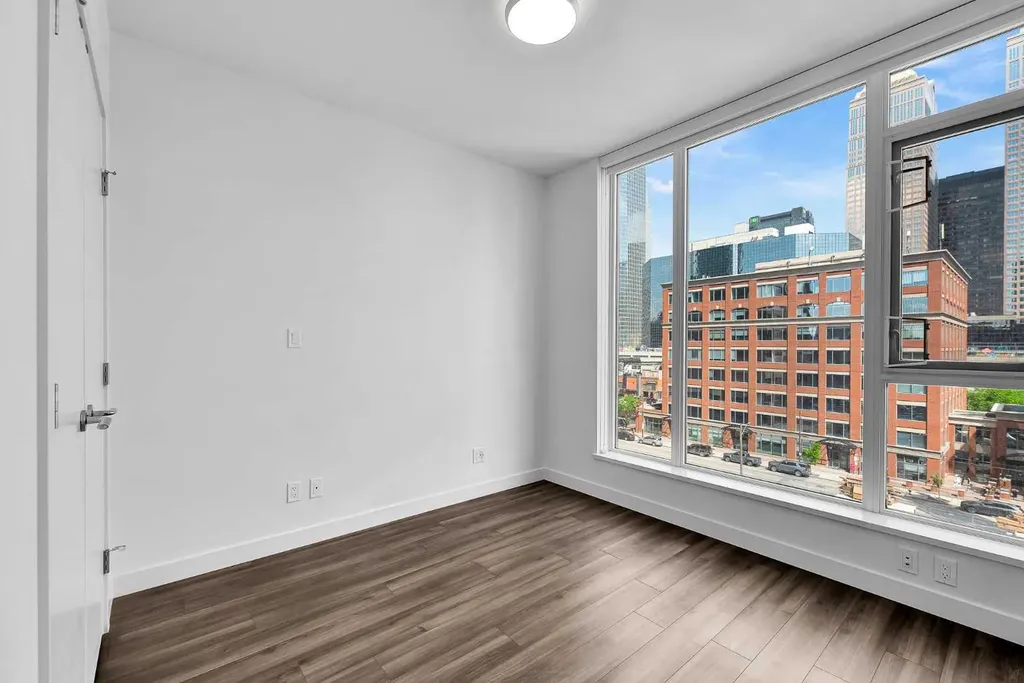 310 12 Avenue SW Calgary AB T2R1B5