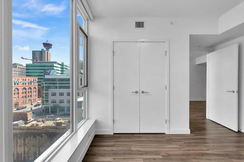 310 12 Avenue SW Calgary AB T2R1B5