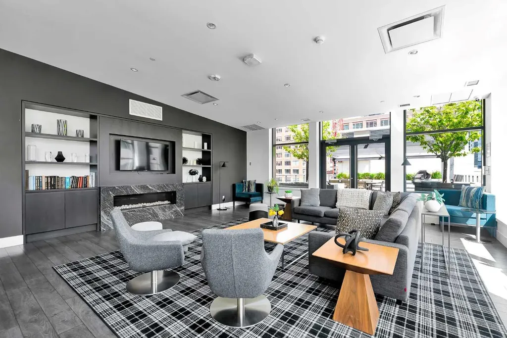 310 12 Avenue SW Calgary AB T2R1B5