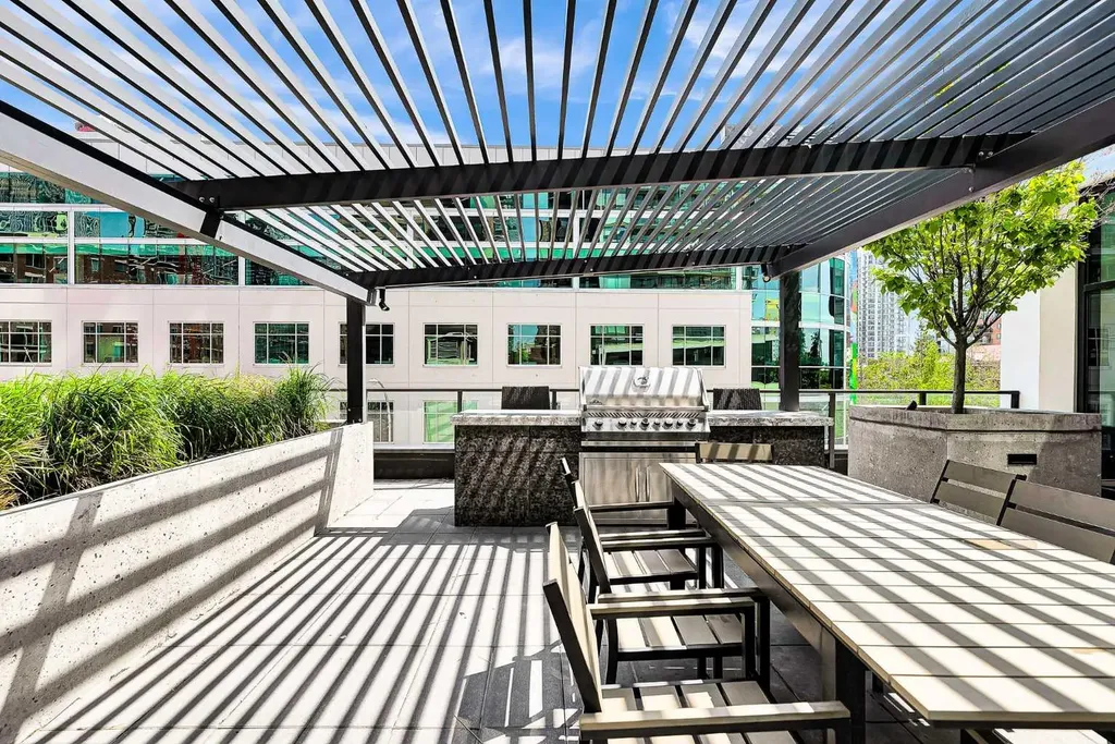 310 12 Avenue SW Calgary AB T2R1B5