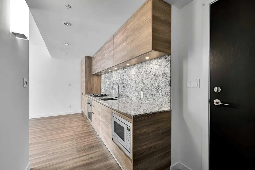 310 12 Avenue SW Calgary AB T2R1B5