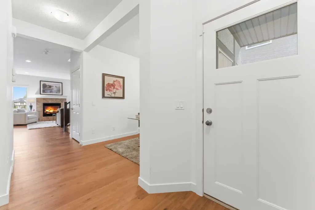 102 Cranarch Common SE Calgary AB T3M 1M1