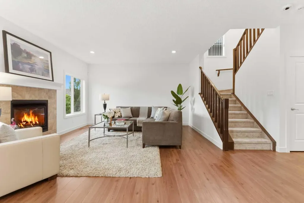 102 Cranarch Common SE Calgary AB T3M 1M1