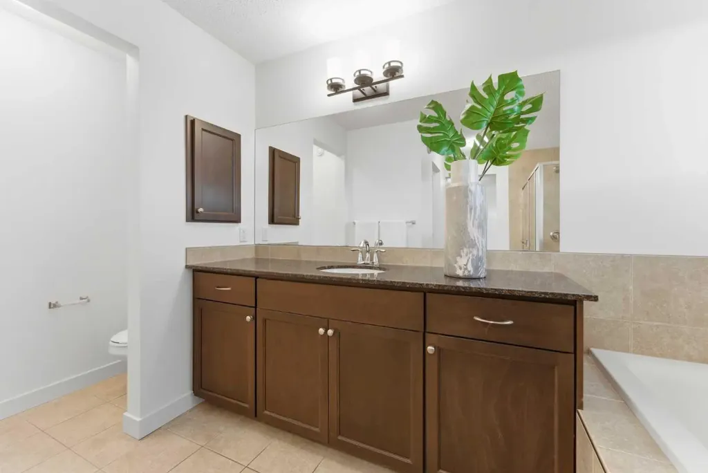 102 Cranarch Common SE Calgary AB T3M 1M1
