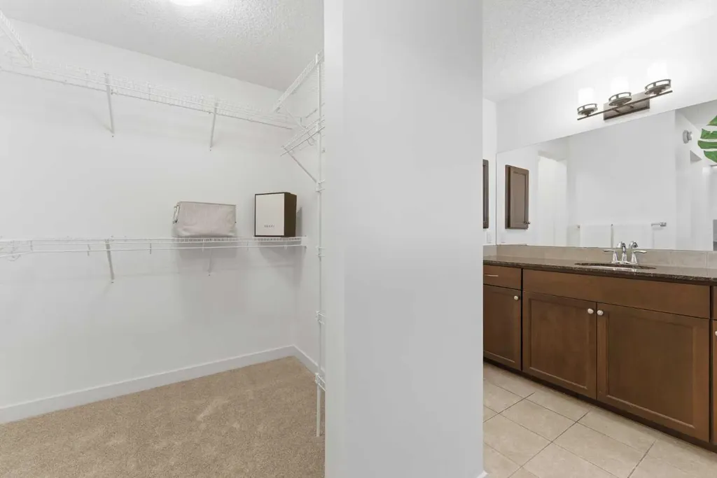 102 Cranarch Common SE Calgary AB T3M 1M1