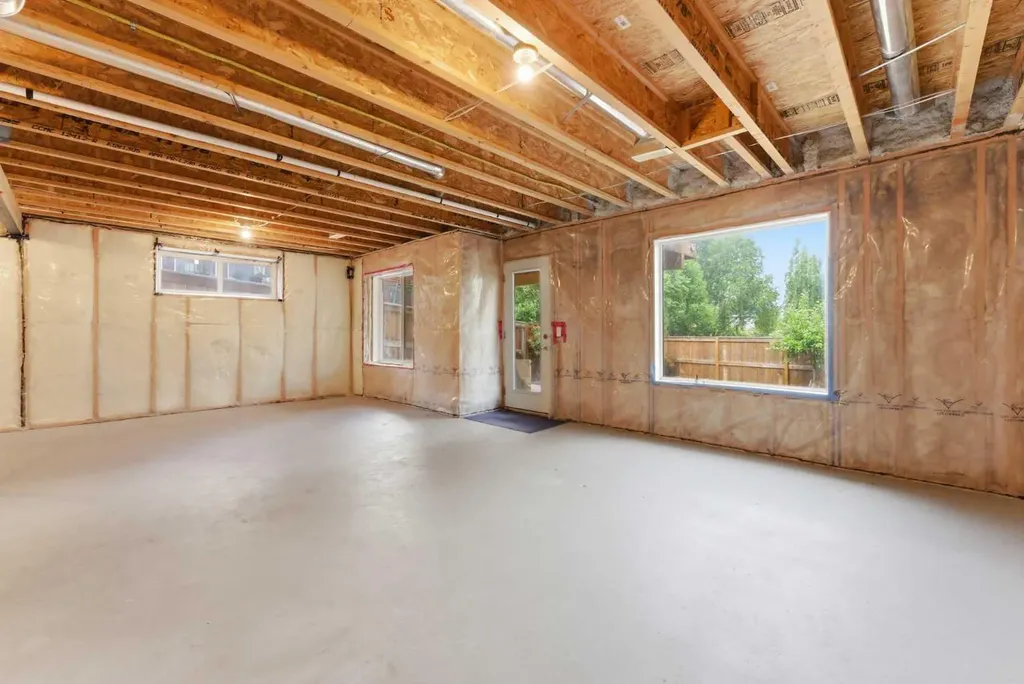 102 Cranarch Common SE Calgary AB T3M 1M1