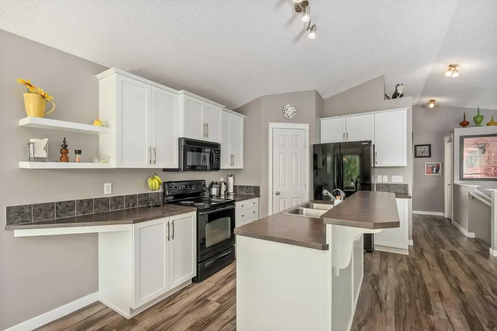 2367 Sagewood Gate SW Airdrie AB T4B 3M7