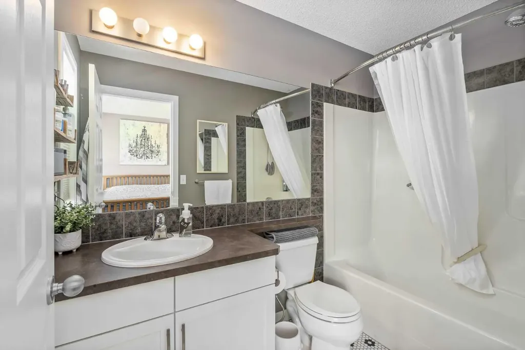 2367 Sagewood Gate SW Airdrie AB T4B 3M7