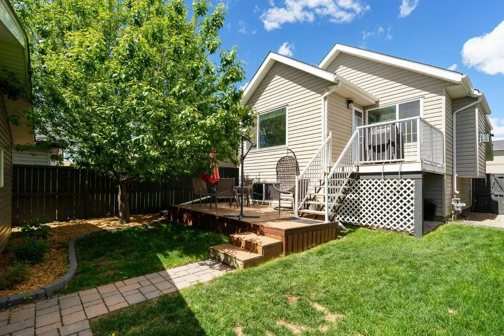 2367 Sagewood Gate SW Airdrie AB T4B 3M7