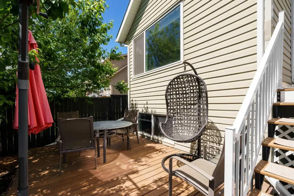 2367 Sagewood Gate SW Airdrie AB T4B 3M7