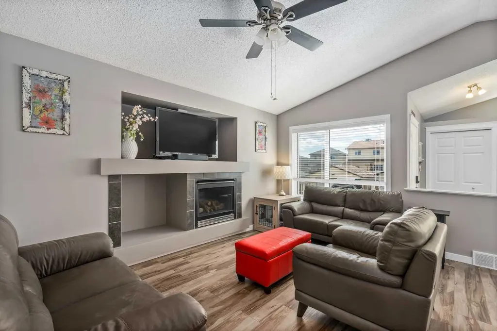 2367 Sagewood Gate SW Airdrie AB T4B 3M7