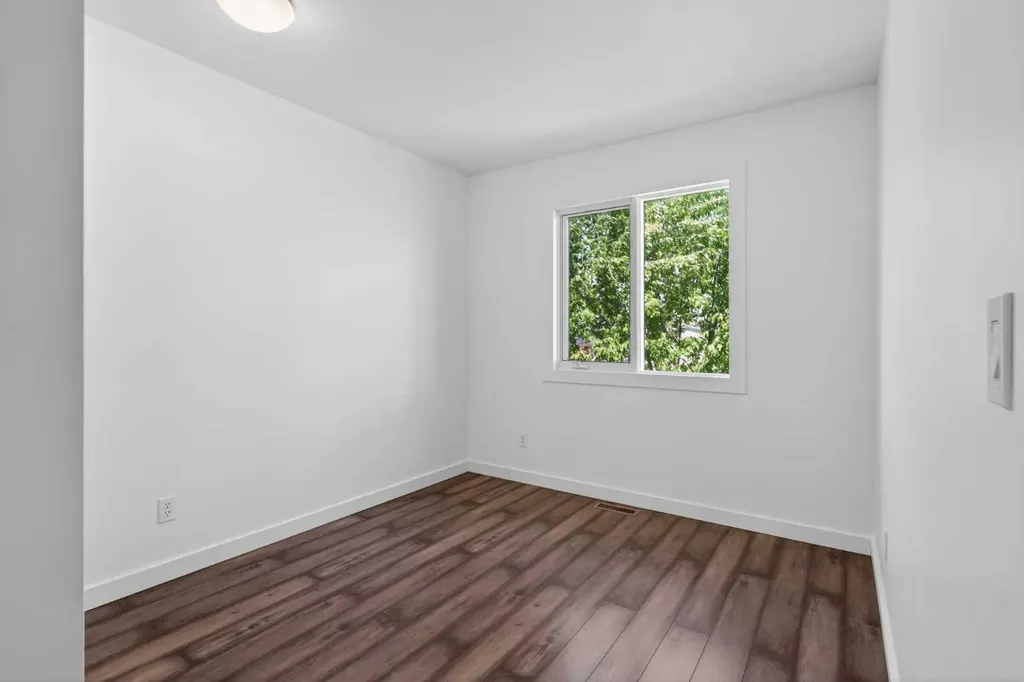 1013 Smith Avenue Crossfield AB T0M 0S0