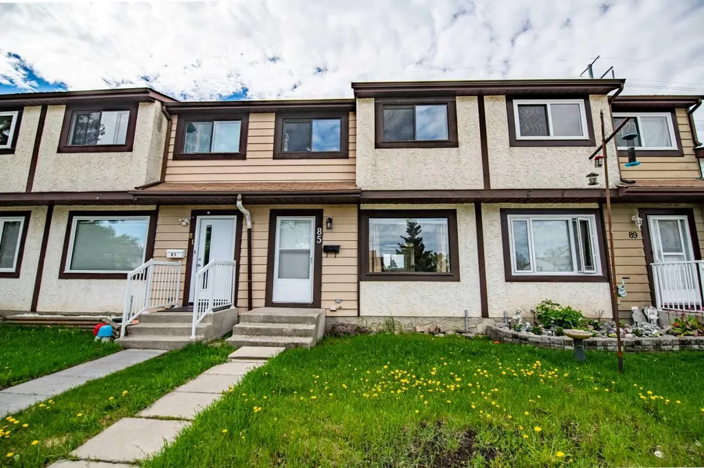 85 Baile Close Red Deer AB T4R 1R5