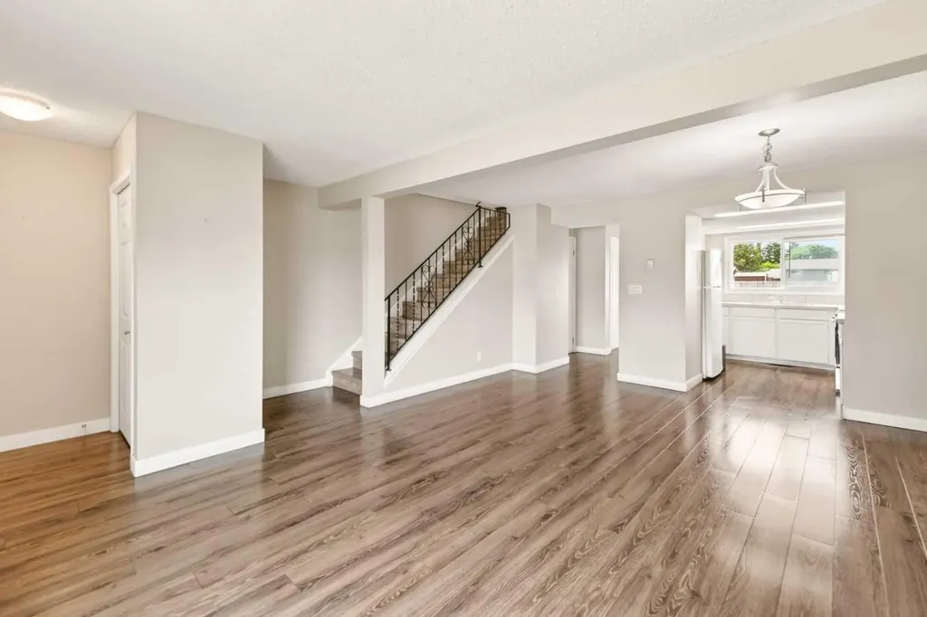 85 Baile Close Red Deer AB T4R 1R5