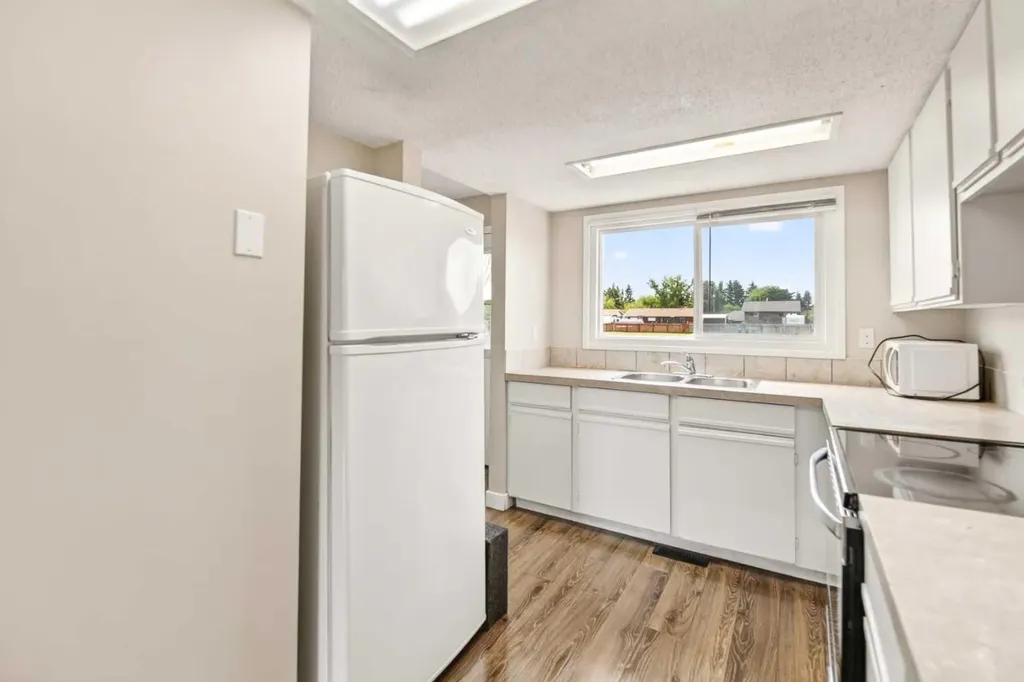 85 Baile Close Red Deer AB T4R 1R5