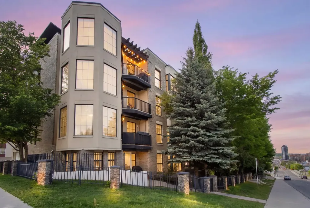 2307 14 Street SW Calgary AB T2T 3T5