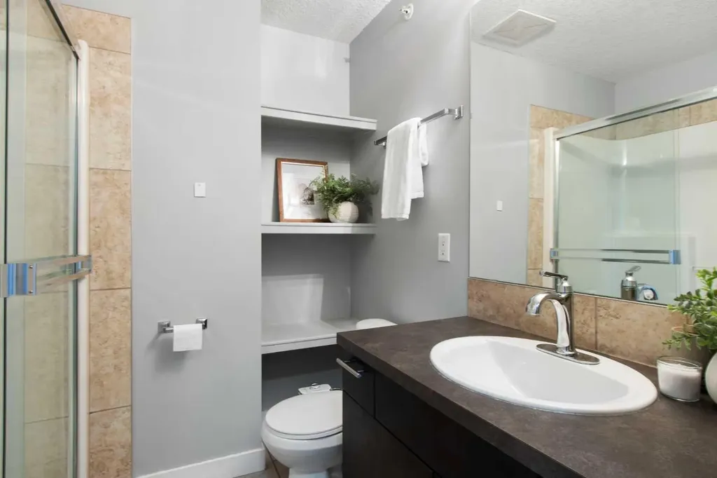 2307 14 Street SW Calgary AB T2T 3T5