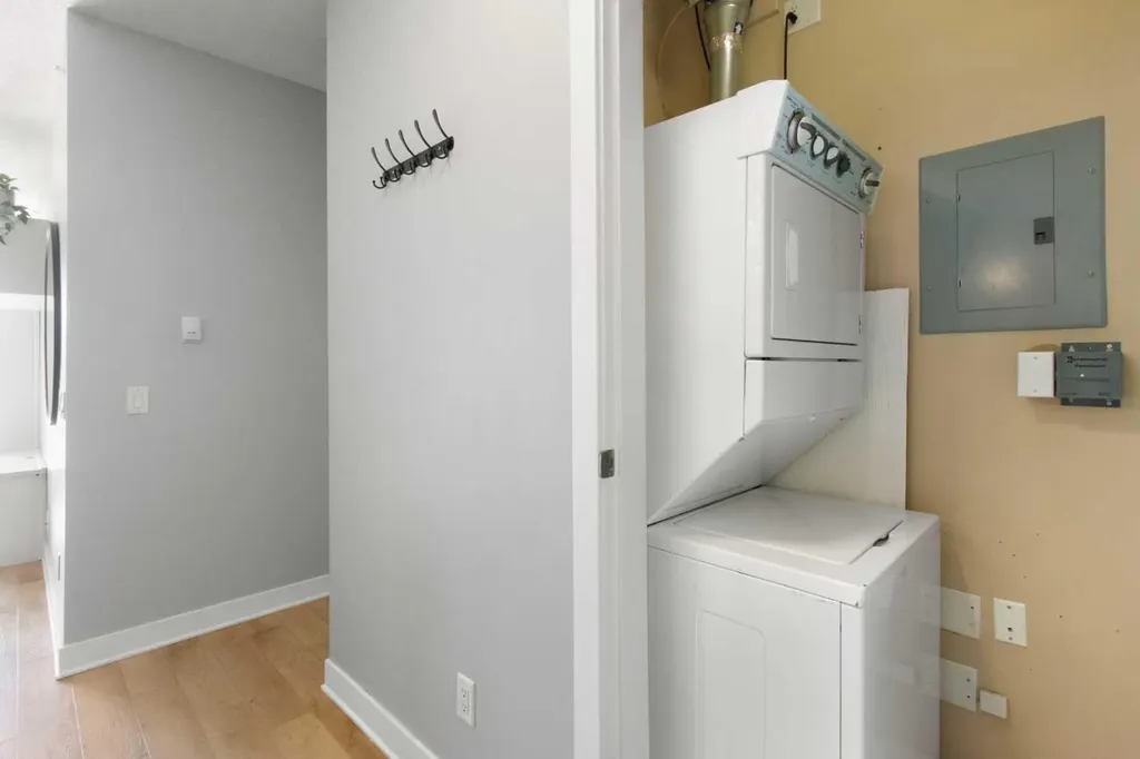 2307 14 Street SW Calgary AB T2T 3T5