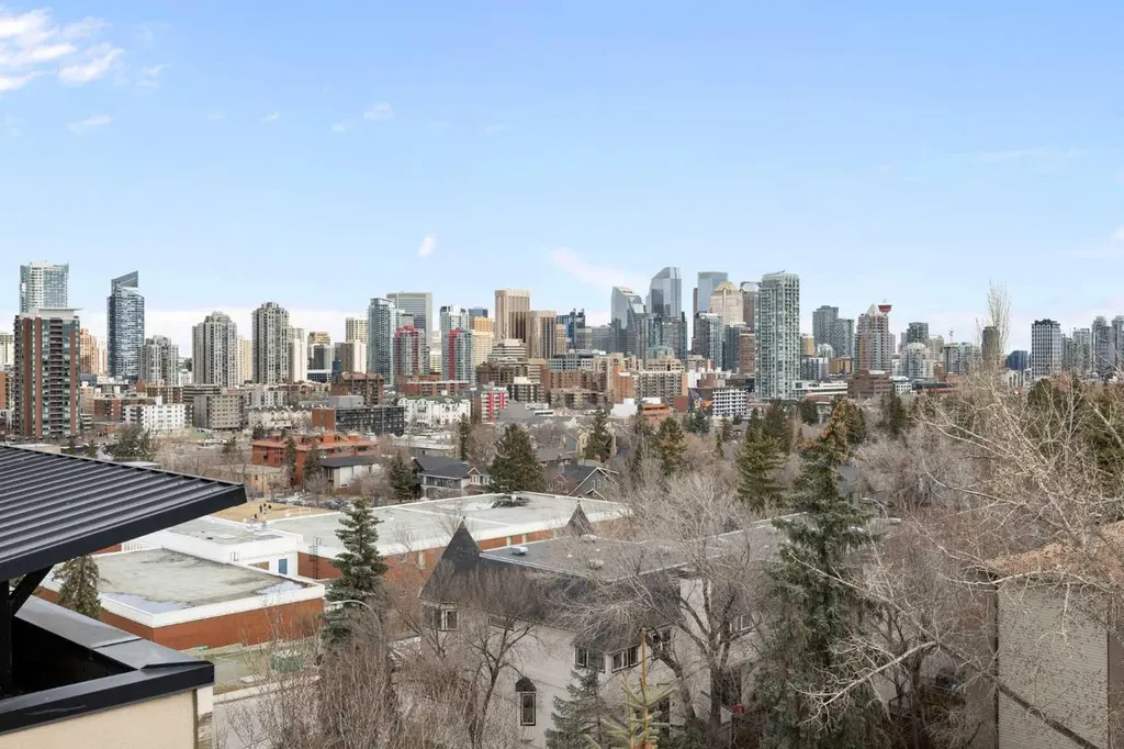 2307 14 Street SW Calgary AB T2T 3T5