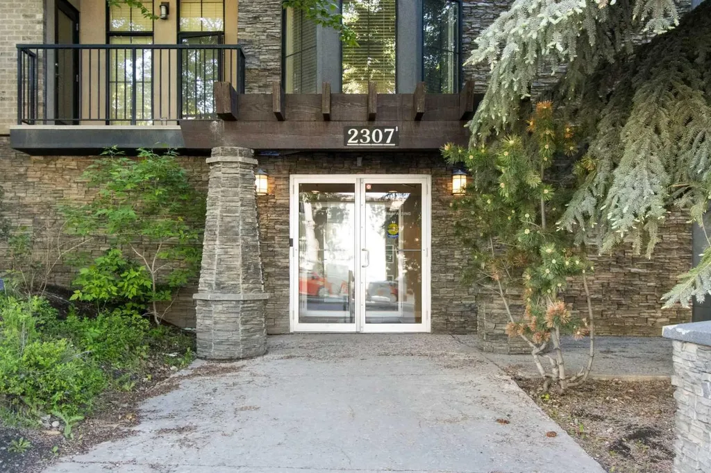 2307 14 Street SW Calgary AB T2T 3T5
