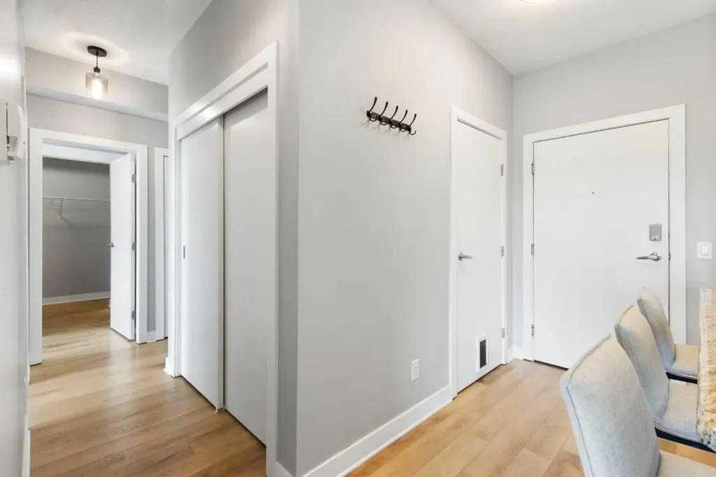 2307 14 Street SW Calgary AB T2T 3T5