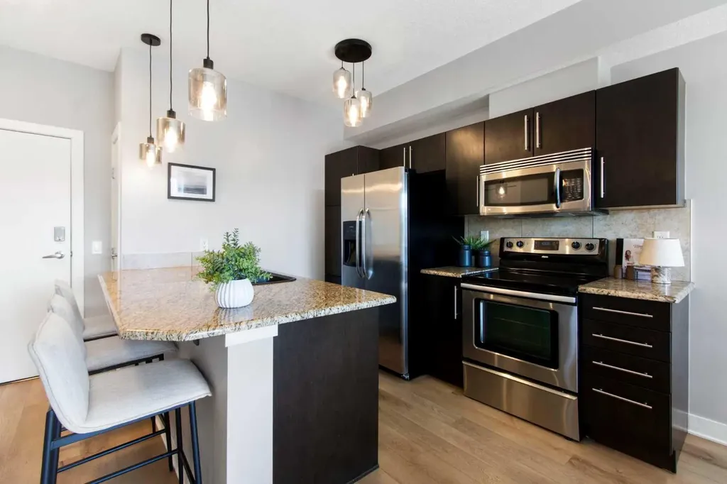 2307 14 Street SW Calgary AB T2T 3T5