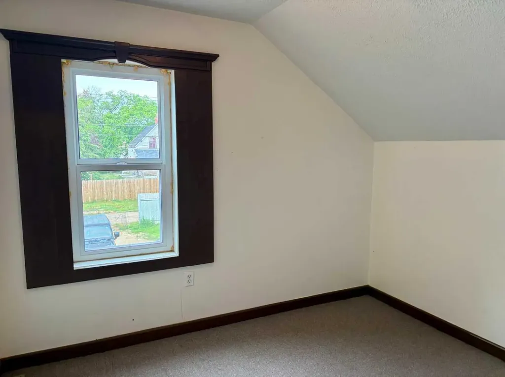5028 48 Street Mannville AB T0B 2W0