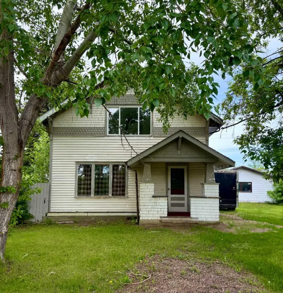 5028 48 Street Mannville AB T0B 2W0