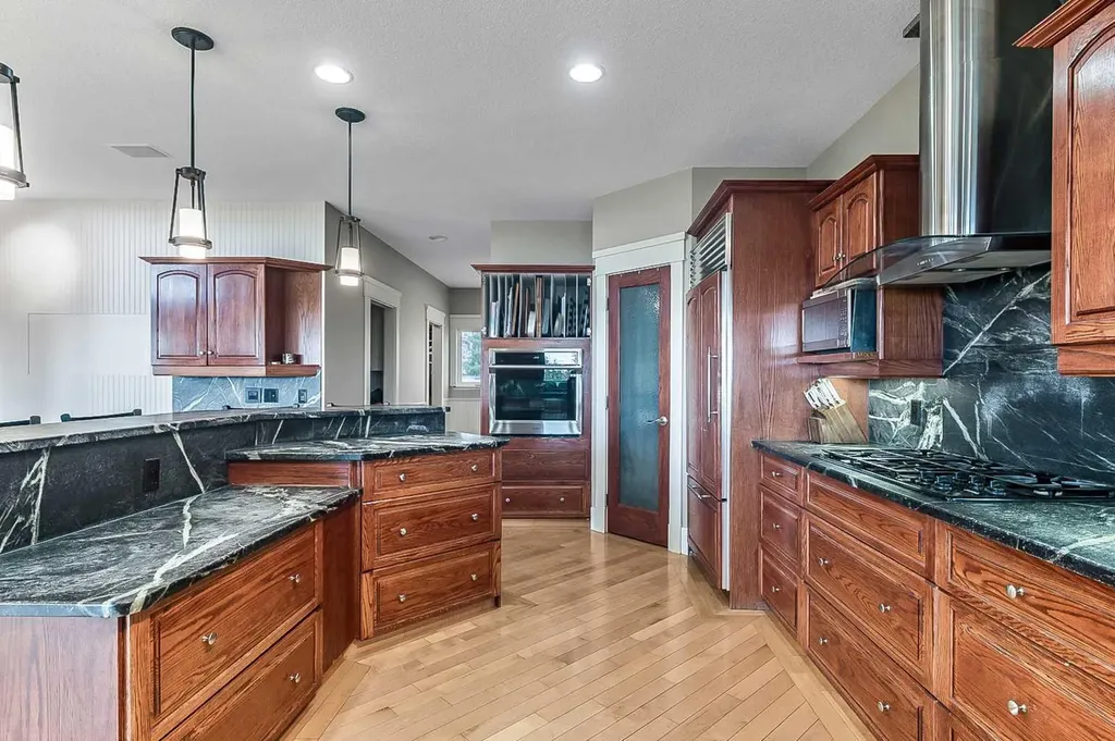 418066 48 Street W Rural Foothills County AB T1S 1A1