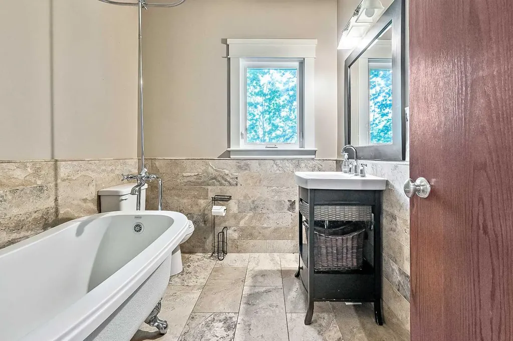 418066 48 Street W Rural Foothills County AB T1S 1A1