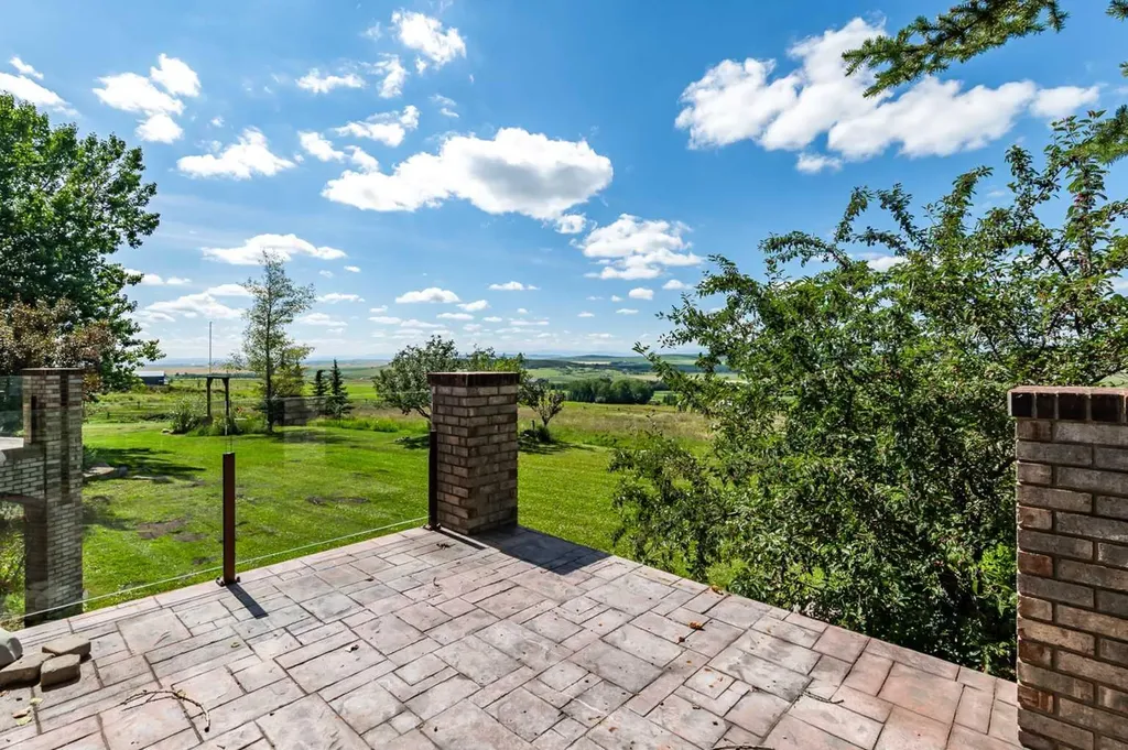 418066 48 Street W Rural Foothills County AB T1S 1A1